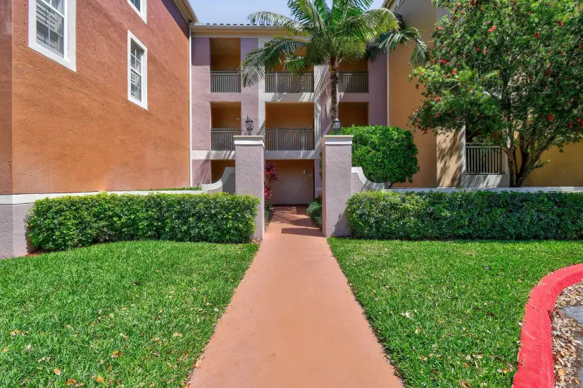 Picture of 11750 Saint Andrews Place 107, Wellington FL 33414
