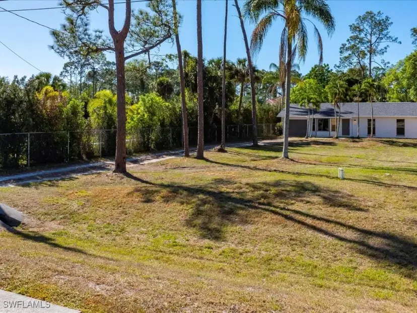 Picture of 4110 Pine Ridge Rd, Naples FL 34119