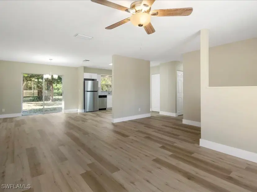 Picture of 4110 Pine Ridge Rd, Naples FL 34119