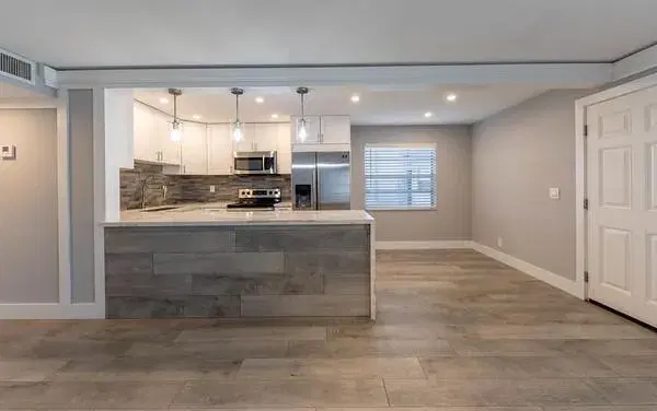 Picture of 922 Flanders T, Delray Beach FL 33484