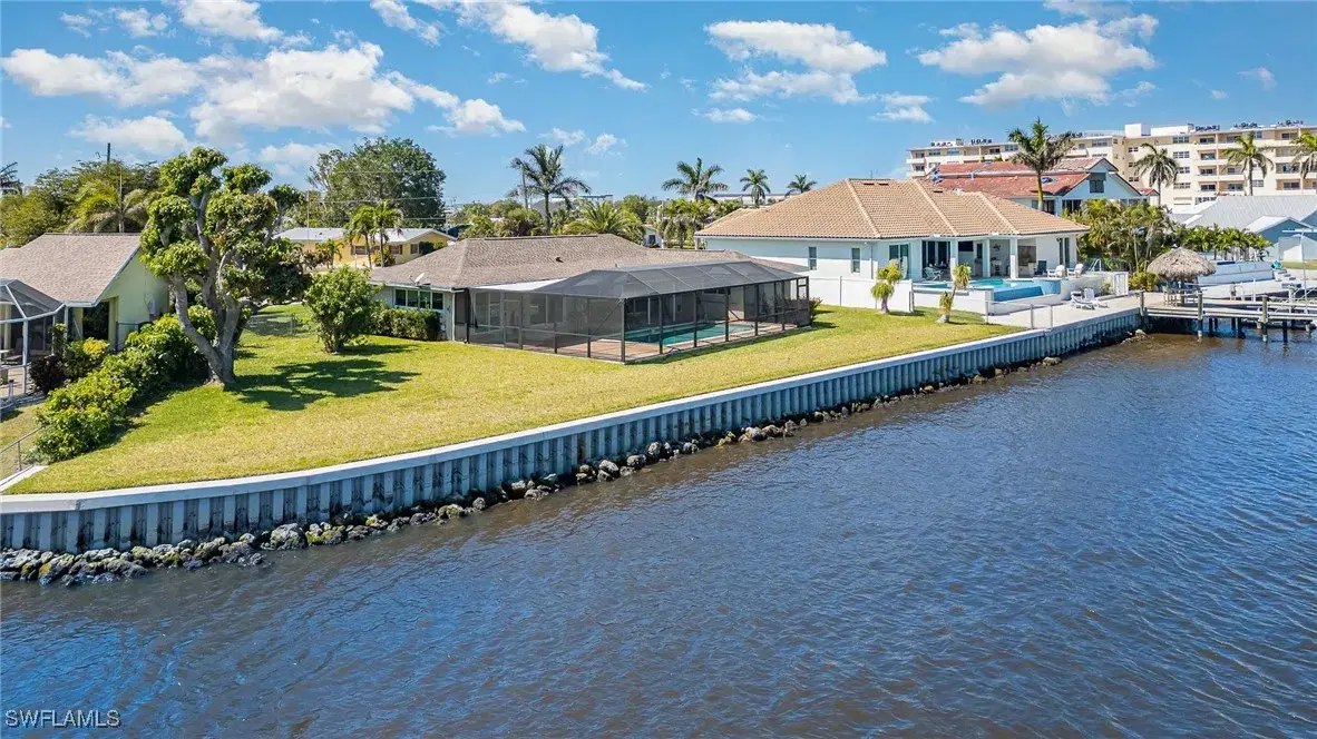 Picture of 1750 Sandy Cir, Cape Coral, FL 33904