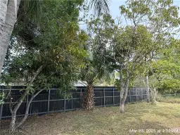 Picture of 2809 Thomas St, Fort Myers, FL 33916