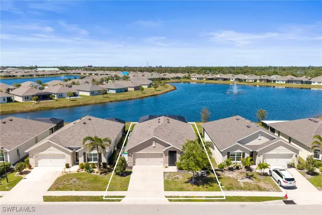 Picture of 25377 E Lenox Cir, Punta Gorda, FL 33950
