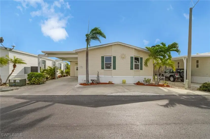 Picture of 3024 Sloop Ln, St. James City FL 33956