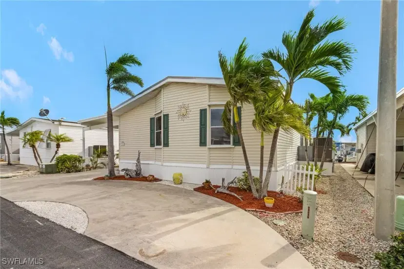 Picture of 3024 Sloop Ln, St. James City FL 33956