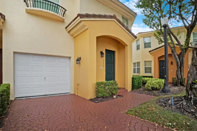 Picture of 2990 Deer Creek Country Club Blvd 2990, Deerfield Beach FL 33442