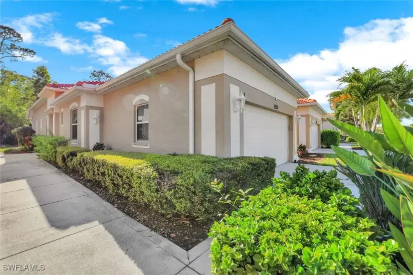 Picture of 8120 Sanctuary Dr 54-1, Naples FL 34104