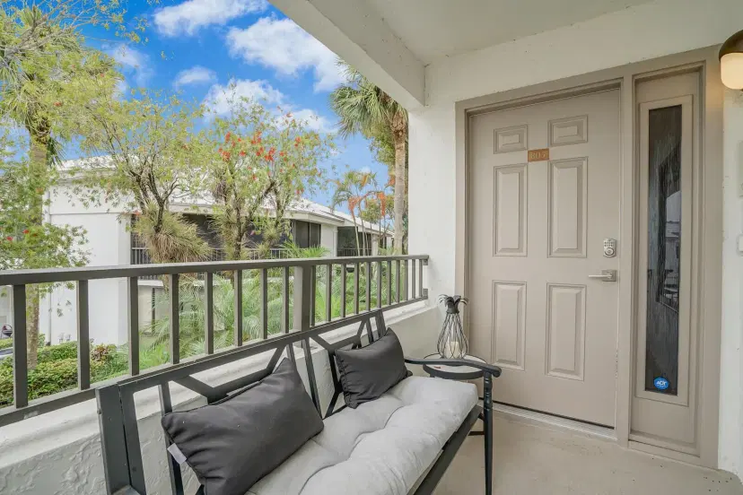 Picture of 7527 Glendevon Lane 805, Delray Beach FL 33446