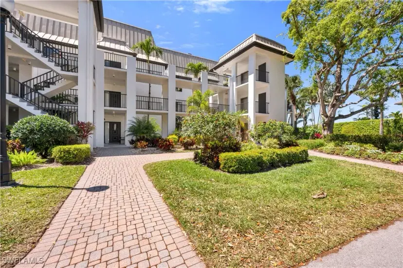 Picture of 324 Bears Paw Trl, Naples FL 34105