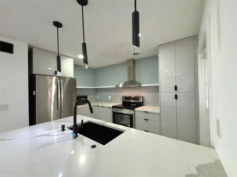 Picture of 3005 1/2 NW 68Th St 9D, Fort Lauderdale FL 33309