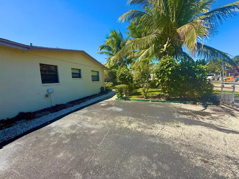 Picture of 90 NW 27Th Court N, Boynton Beach FL 33435