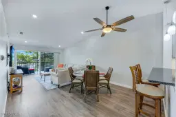 Picture of 810 New Waterford Dr B203, Naples, FL 34104