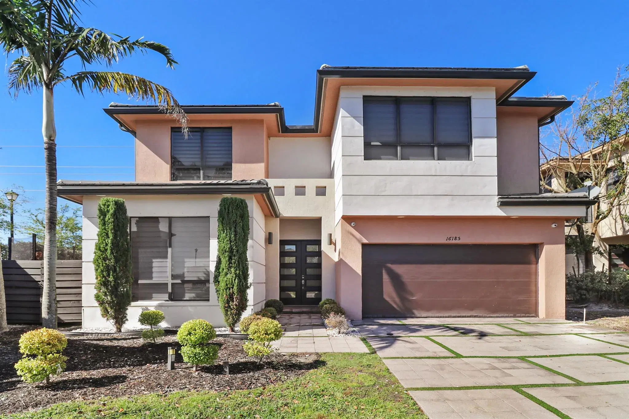 Picture of 16185 SW 136Th Terrace, Miami, FL 33196