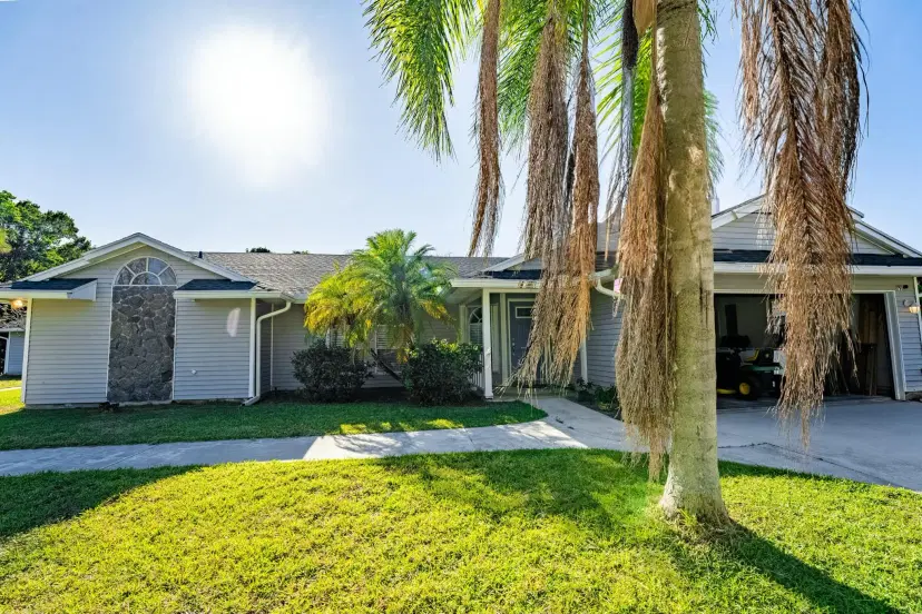 Picture of 15683 86Th Way N, Palm Beach Gardens FL 33418