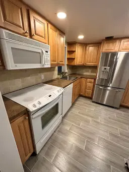 Picture of 4661 Fountains Drive S 212, Lake Worth, FL 33467