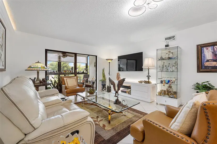 Picture of 4975 E Sabal Palm Blvd 203, Tamarac FL 33319