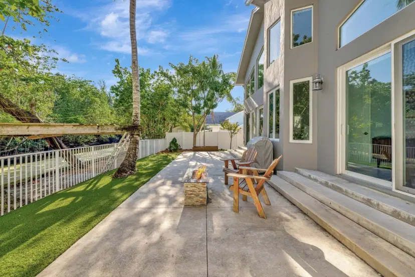 Picture of 216 SE 10Th St, Fort Lauderdale FL 33316
