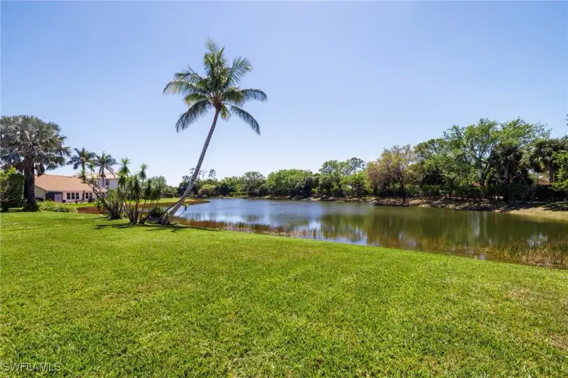 Picture of 1922 Timberline Dr, Naples FL 34109