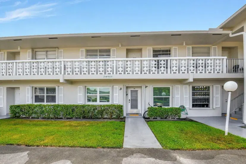 Picture of 2721 SW 15Th Street 202, Delray Beach FL 33445