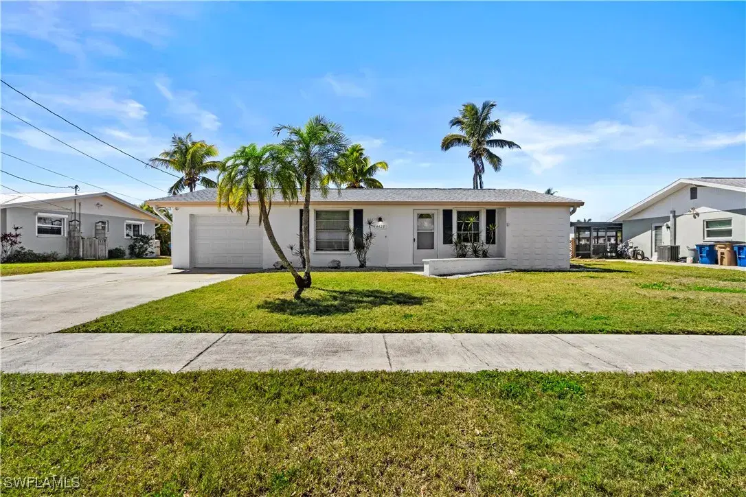 Picture of 4425 N Canal Cir, North Fort Myers, FL 33903
