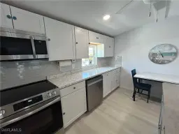Picture of 16270 Lapwing Ln, Fort Myers, FL 33908