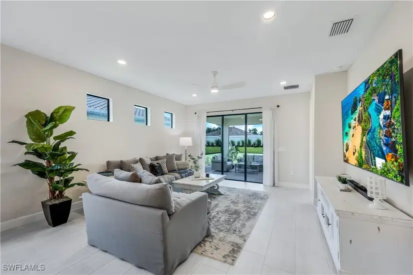 Picture of 17381 Corsini Dr, Fort Myers FL 33913