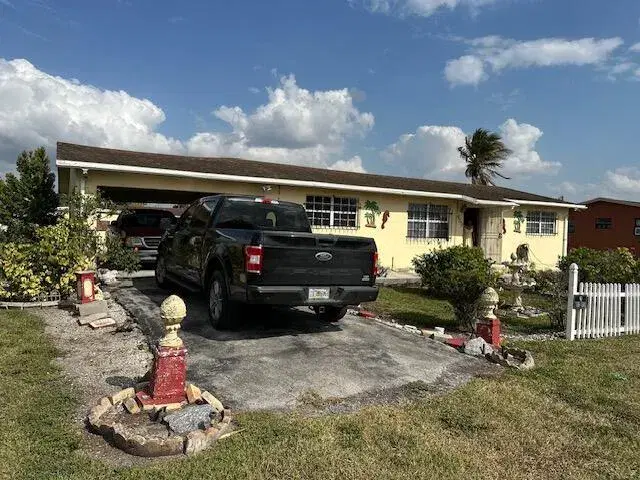 Picture of 430 Eilon Avenue, South Bay FL 33493