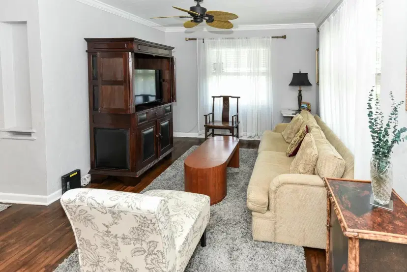 Picture of 340 Russlyn Drive, West Palm Beach FL 33405