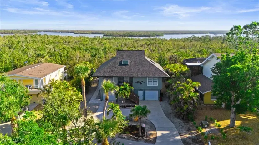 Picture of 319 Nature View Ct, Fort Myers Beach FL 33931