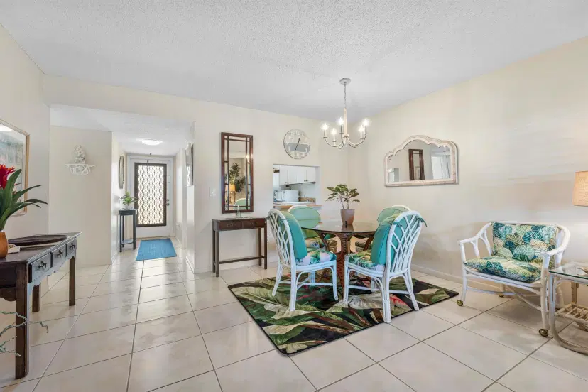 Picture of 125 Lake Nancy 143 Drive 143, West Palm Beach FL 33411