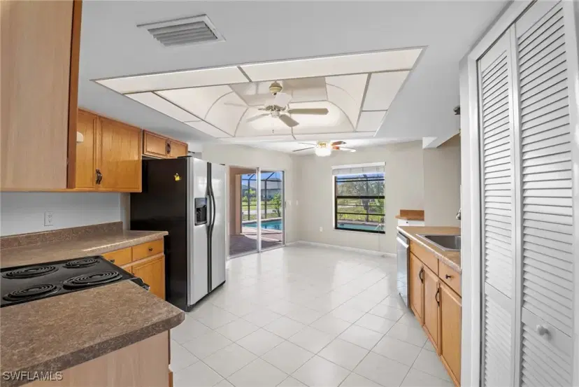 Picture of 1218 SE 30Th Ter, Cape Coral FL 33904