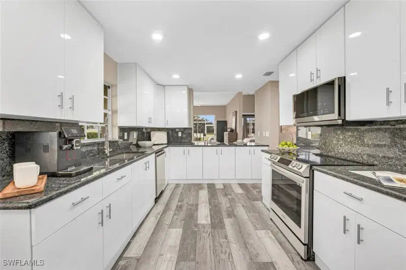 Picture of 13471 Bridgeford Ave, Bonita Springs FL 34135