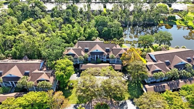 Picture of 660 Wiggins Bay Dr B21, Naples FL 34110