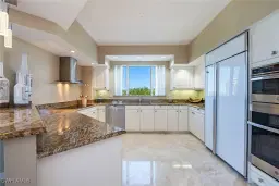 Picture of 8990 Bay Colony Dr 403, Naples, FL 34108