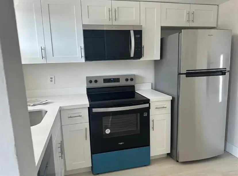 Picture of 8300 Sunrise Lakes Blvd 204, Sunrise FL 33322
