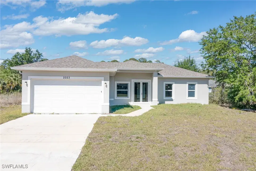 Picture of 2023 Robert Ave, Alva, FL 33920