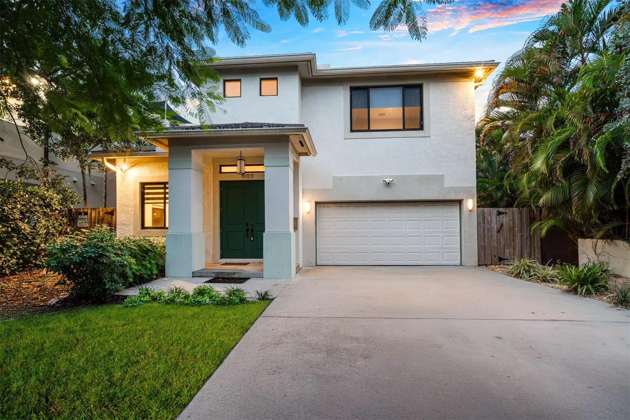 Picture of 605 NE 15Th Ave, Fort Lauderdale, FL 33304
