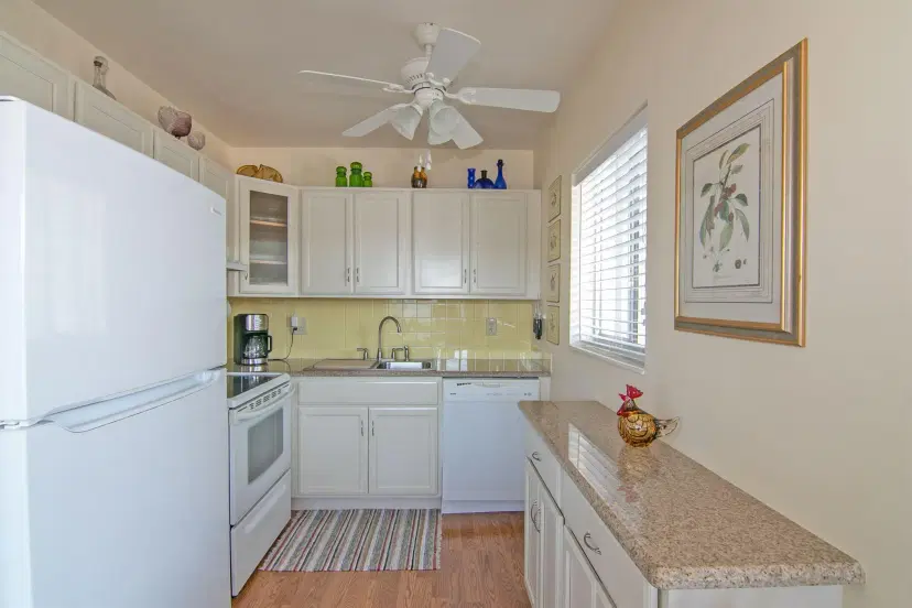 Picture of 2400 Lake Osborne Drive 202, Lake Worth Beach FL 33461