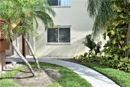 Picture of 5382 16Th Pl Sw F-2, Naples, FL 34116