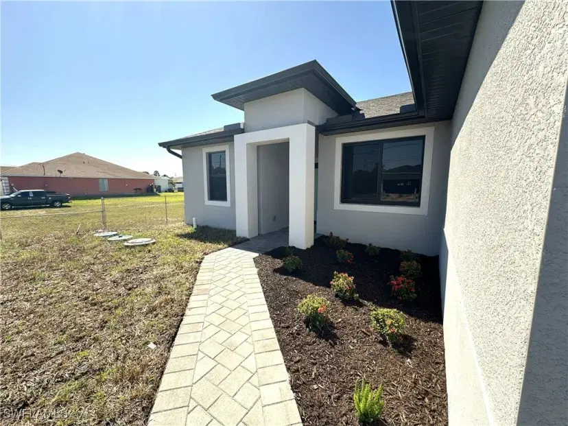 Picture of 2605 10Th St Sw, Lehigh Acres FL 33976