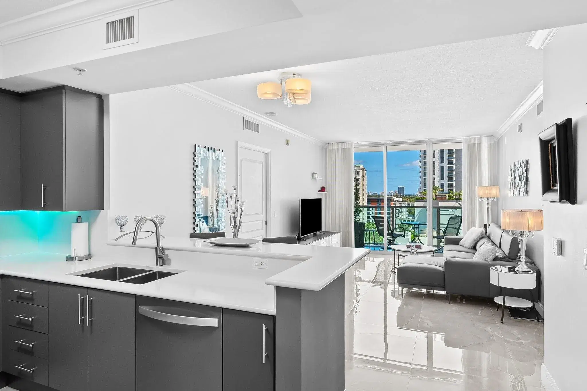 Picture of 350 SE 2Nd St 1160, Fort Lauderdale, FL 33301
