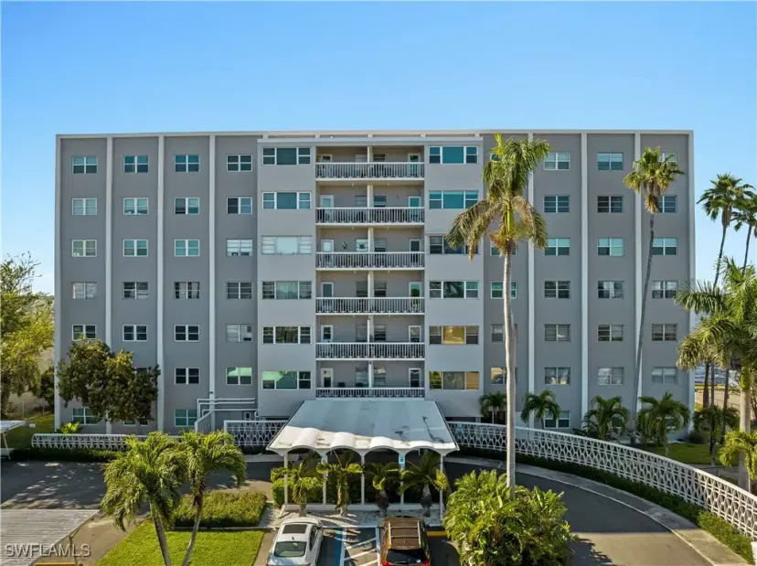 Picture of 1900 Clifford St 306, Fort Myers FL 33901