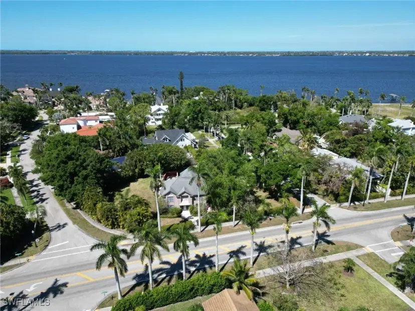 Picture of 2812 Mcgregor Blvd, Fort Myers FL 33901