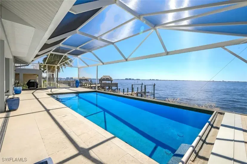 Picture of 320 Bayshore Dr, Cape Coral FL 33904
