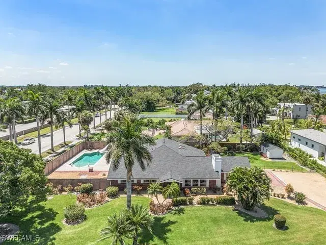 Picture of 1334 Longwood Dr, Fort Myers FL 33919