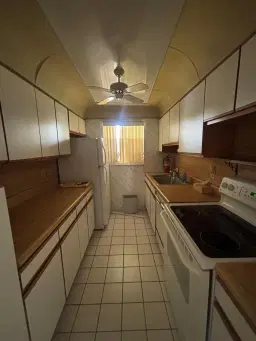 Picture of 887 North Drive A, Delray Beach, FL 33445