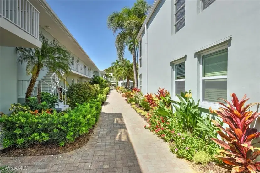 Picture of 677 12Th Ave S 677, Naples FL 34102