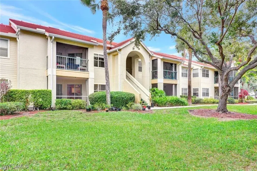 Picture of 12610 Equestrian Cir 1603, Fort Myers, FL 33907