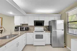 Picture of 6109 Balboa Cir 305, Boca Raton, FL 33433
