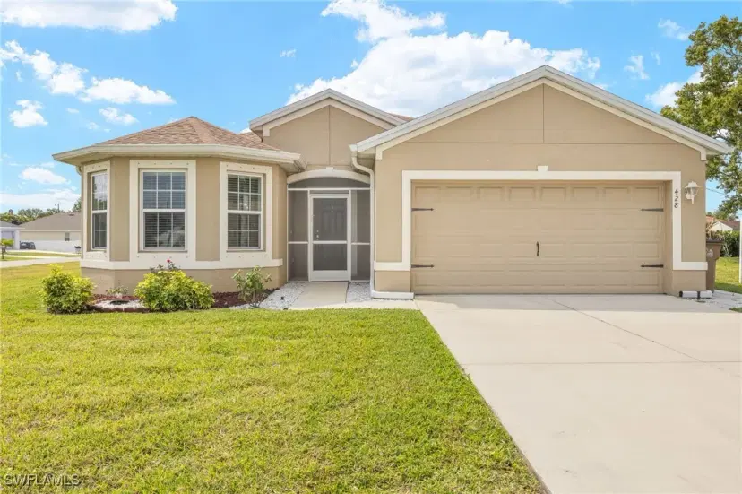 Picture of 428 SE 8Th St, Cape Coral FL 33990